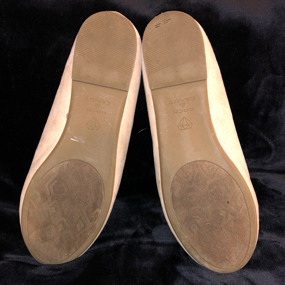 Creme flats great for fall ! (Price is firm) - Picture 3 of 3